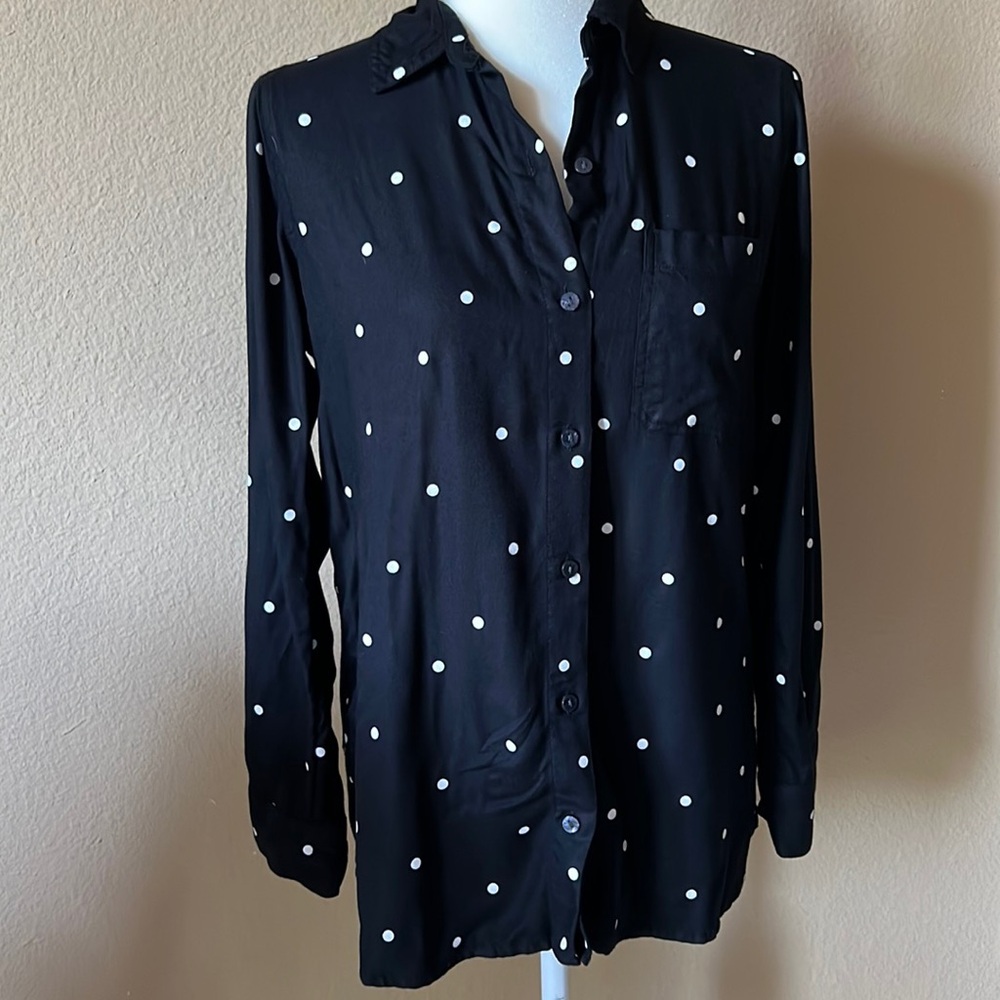 Old Navy - Long black shirt with white polka dots